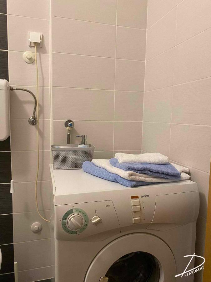 D Apartment Free Private Parking Fast Wi-Fi Novi Sad Extérieur photo